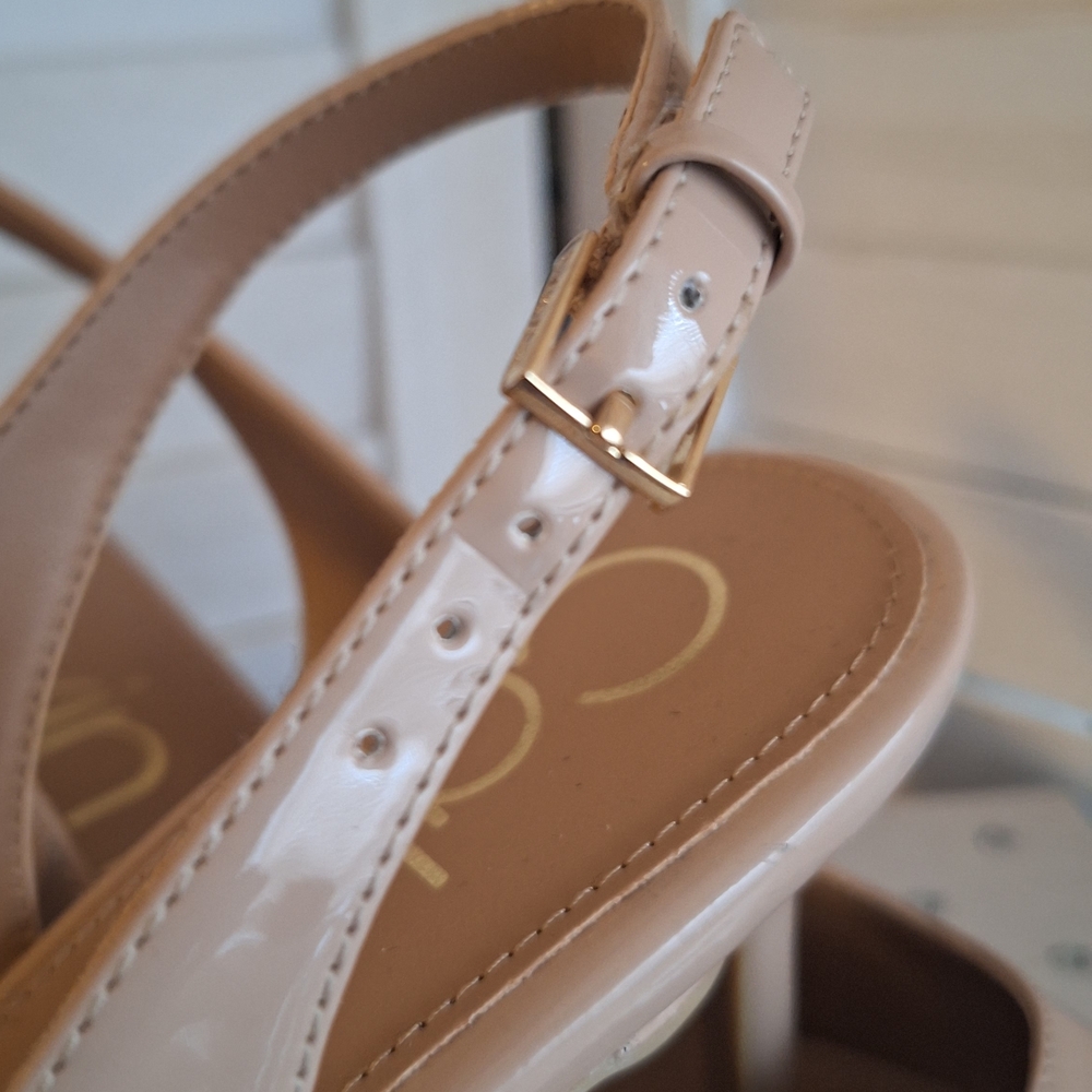 New Calvin Klein Patent Nude Slingback Pumps - Picture 3 of 7